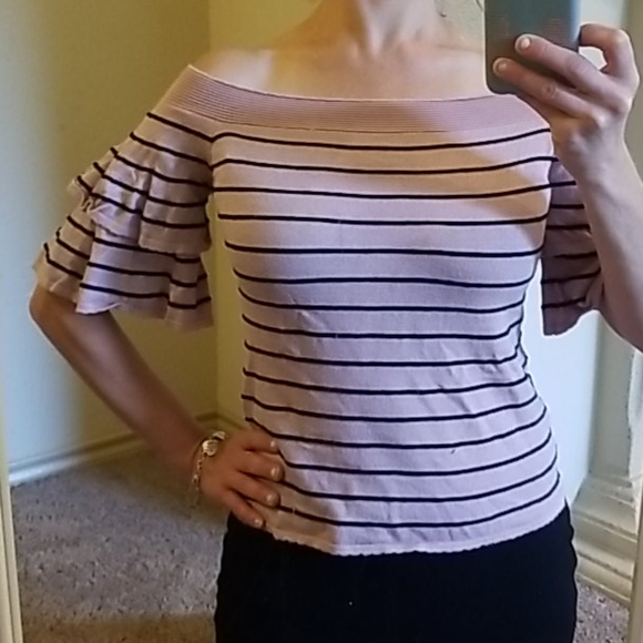 B.B.Dakota Ruffled Sleeve Knit Top - Picture 3 of 9